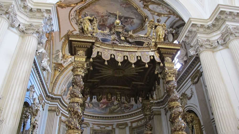 Baldacchino_cattedrale_san_feliciano