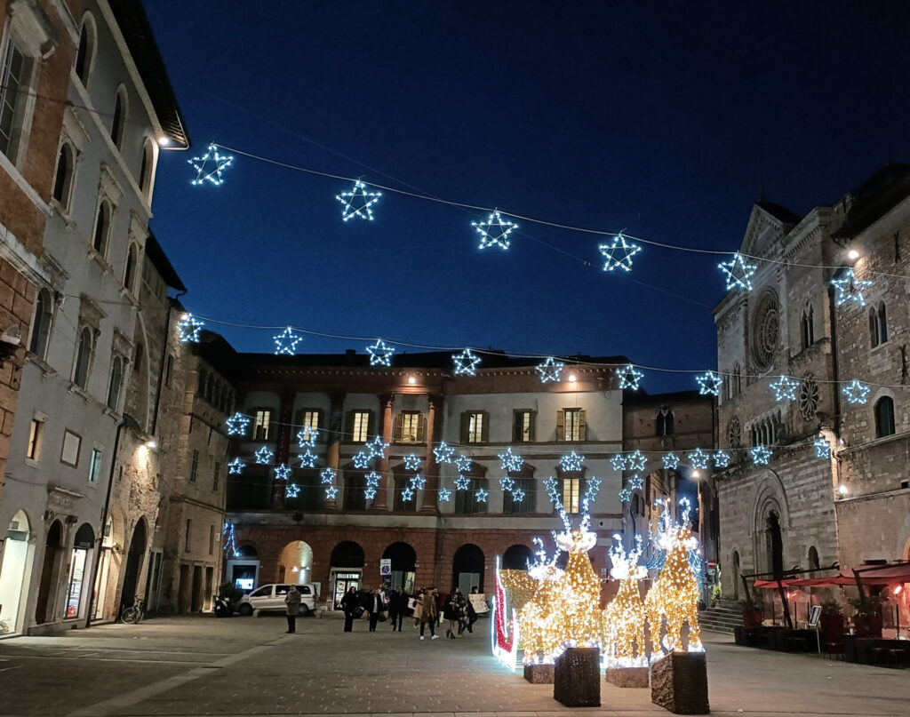 Piazza della Repubblica Foligno a Natale