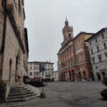 Foligno a piedi: centro storico e San Feliciano