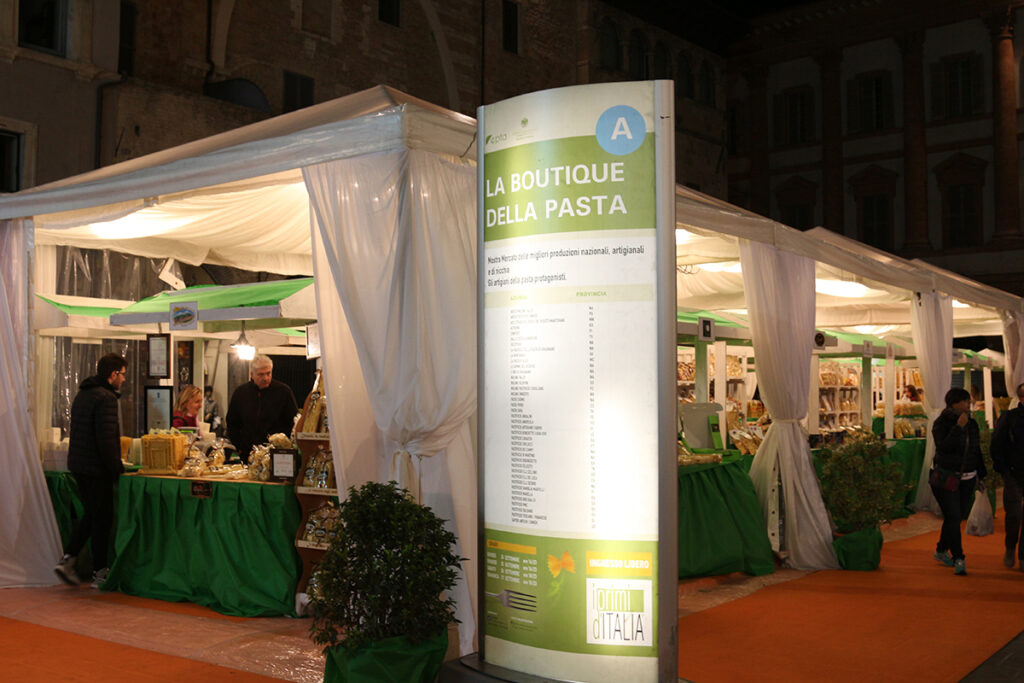 primiditalian stand a Foligno