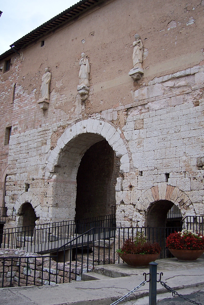 Spello Porta